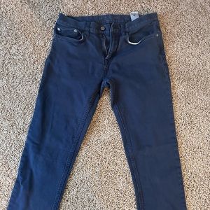 Light blue Banana Republic travelers. 30x32.